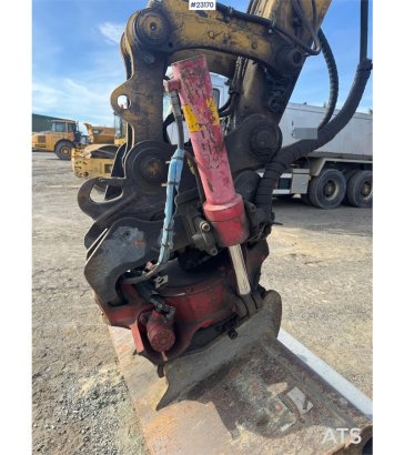 Komatsu PW160-8 Wheel Excavator with tilt and 2 buckets 915 2013 2 Wheeled Excavators image 11