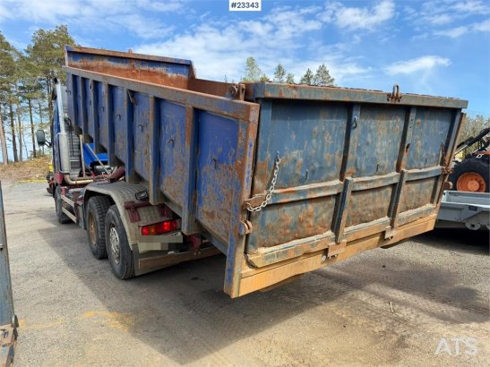 Volvo FH12 6x2 hook truck with a 20-ton hook and contain 590 2000 2 image 11