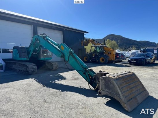 Kobelco SK135SRLC Excavator with grading bucket SK135SRLC Excavator with grading bucket 2003 2 Crawler Excavators image 11