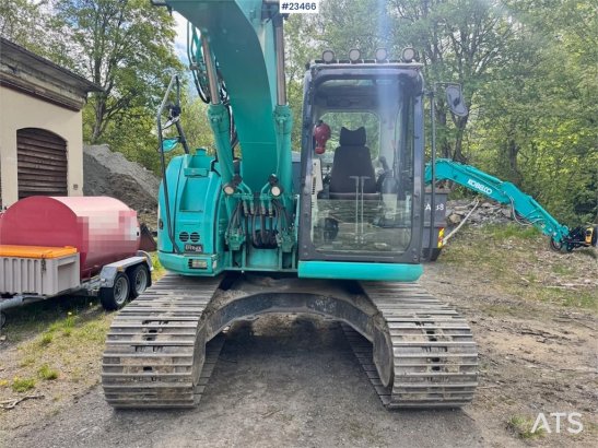 Kobelco SK140SRLC-3 crawler excavator with tiltrotator and SK140SRLC-3 crawler excavator with tiltrotator and 2015 2 Crawl...