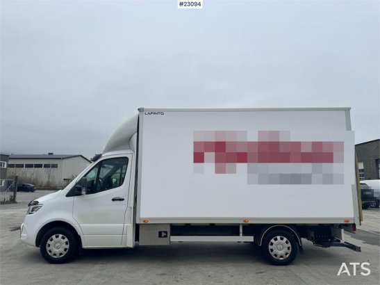 Mercedes-Benz Sprinter 4x2 box truck. Sprinter 4x2 box truck. 2020 2 image 71