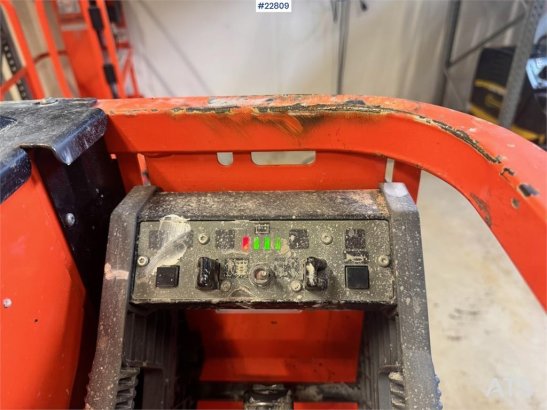 JLG 1230ES scissor lift. 230 hours. 1230ES scissor lift. 230 hours. 2016 2 Scissor Lifts image 41