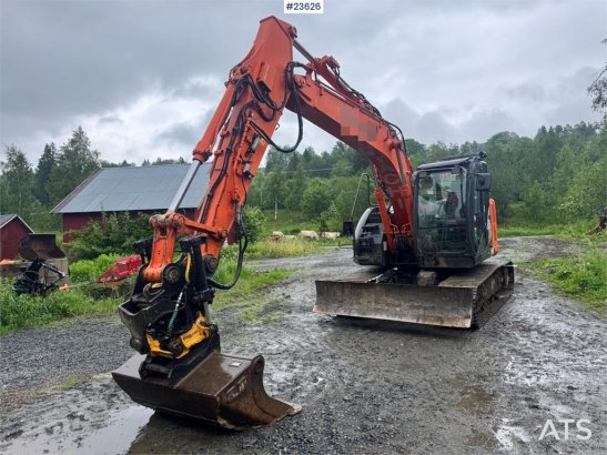 Hitachi ZX135US-5B Excavator w/ Rototilt – 2 Buckets – Eas 10227 2013 2 Crawler Excavators image 11