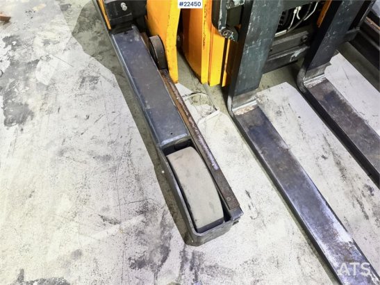 Jungheinrich ETV 114 Electric Forklift ETV 114 Electric Forklift 2 Forklift image 11