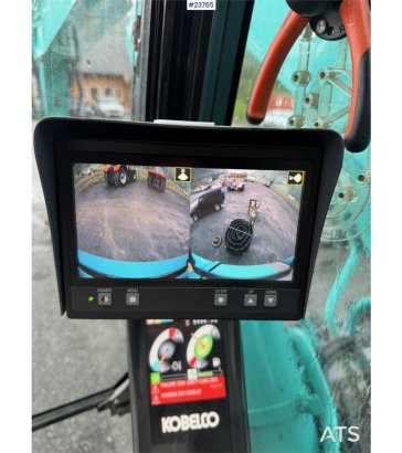 Kobelco SK300LC Excavator with Tiltrotator and 2 Buckets – SK300LC Excavator with Tiltrotator and 2 Buckets – 2018 2 Crawl...
