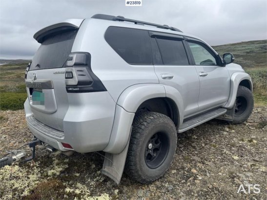 Toyota Land Cruiser Land Cruiser 2022 2 Small Vans image 11