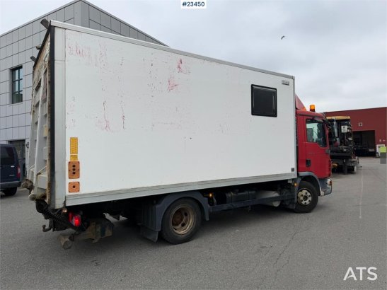 MAN TGL 8.220 4x2 box truck with a 2-ton lift TGL 8.220 4x2 box truck with a 2-ton lift 2013 2 image 11