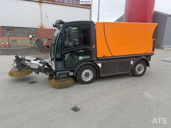 Boschung s3 street sweeper Boschung s3 street sweeper 2019 2 image 11