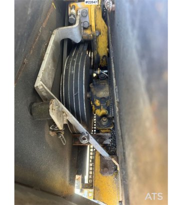 Schliesing MX220 wood chipper w/ 2 sets of knives Schliesing MX220 wood chipper w/ 2 sets of knives 2009 2 image 53