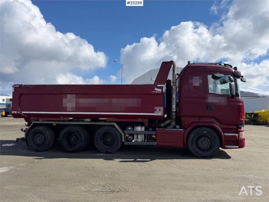 Scania R580 8x4 combi truck w/ new retarder, turntable an R580 8x4 combi truck w/ new retarder, turntable an 2016 2 Tipper...