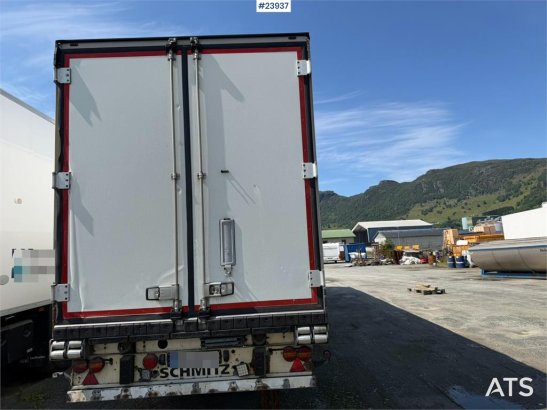Schmitz Cargobull with refrigeration/freezing unit Schmitz Cargobull with refrigeration/freezing unit 2015 2 image 26