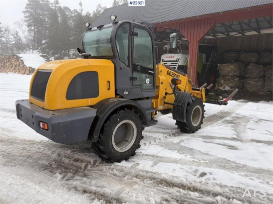 Günter Grossmann Ladowarka GG2500T telehandler with a bucket and l Günter Grossmann Ladowarka GG2500T telehandler with a b...