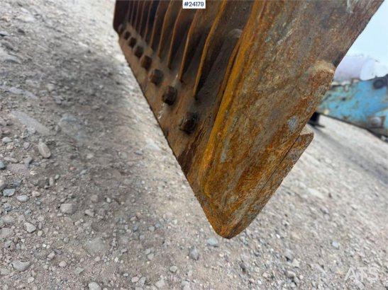 Fuchs MHL 320 wheel machine. WATCH VIDEO Fuchs MHL 320 wheel machine. WATCH VIDEO 2011 2 Other cranes image 11