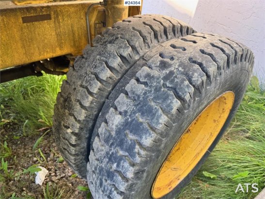 Komatsu PW75 Wheeled Excavator w/ Tilting Grading Bucket – 915 1998 2 Wheeled Excavators image 26