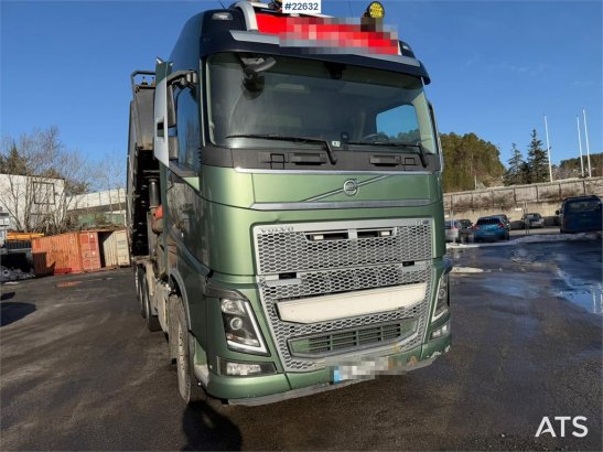 Volvo FH16 8x4 Tridem Crane Truck with 2014 26 t/m Palfi 590 2015 2 Crane trucks image 26