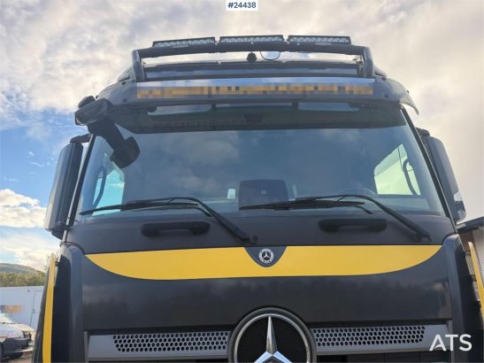 Mercedes-Benz Actros 6x4 timber truck with Epsilon M12L timber c Mercedes-Benz Actros 6x4 timber truck with Epsilon M12L t...