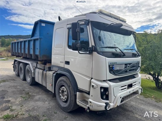 Volvo FMX500 Tridem Hooklift Truck – Without Container – FMX500 Tridem Hooklift Truck – Without Container – 2012 2 image 11