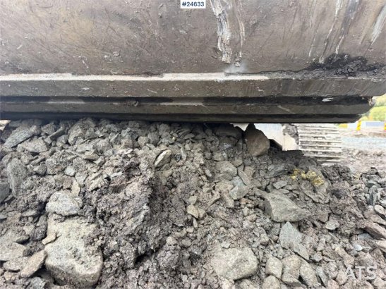 Liebherr R920 LC reduced-tail-swing excavator with GPS, 2 b 10028 2022 2 Crawler Excavators image 11
