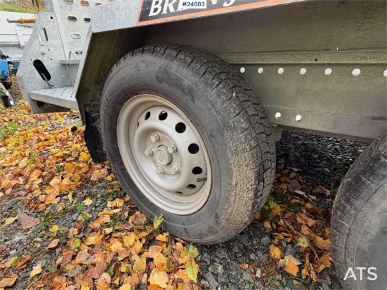 Brian James Trailers P-Draw 2400 Trailer with loading ramps Brian James trailers P-Draw 2400 Trailer with loading ramps 20...