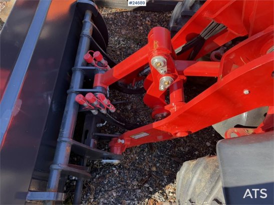 Heracles H280 Wheel Loader w/Snow Plow, Bucket and Pallet F Heracles H280 Wheel Loader w/Snow Plow, Bucket and Pallet F 20...