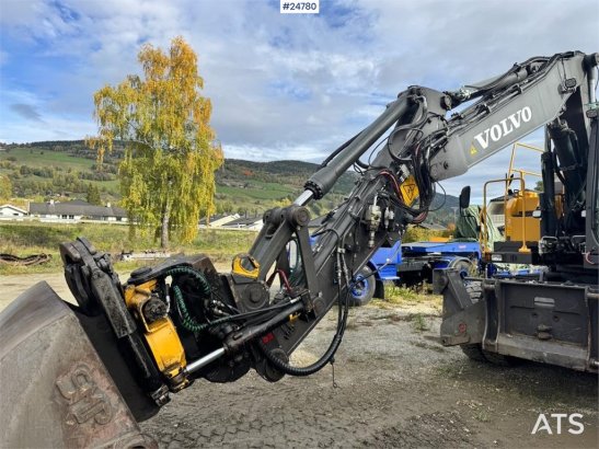 Volvo EW160E Wheeled Excavator with Rototilt and Grading EW160E Wheeled Excavator with Rototilt and Grading 2015 2 Wheeled...