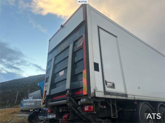 Volvo FM450 box truck 6x2 w/ full side opening, 2 zone u FM450 box truck 6x2 w/ full side opening, 2 zone u 2016 2 image 19