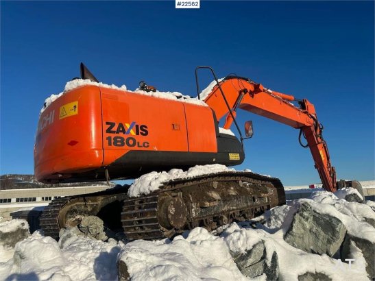 Hitachi ZX180LC-5B excavator w/ rototilt, digging bucket a ZX180LC-5B excavator w/ rototilt, digging bucket a 2013 2 Crawl...