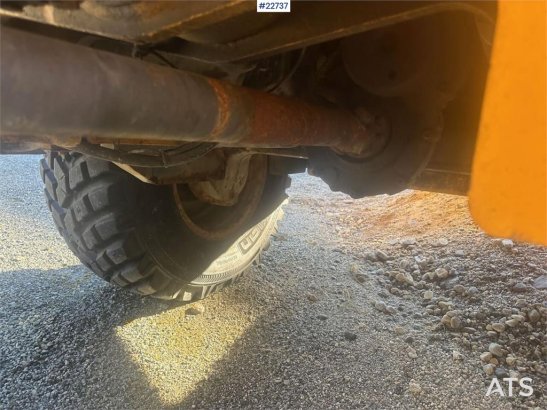 Volvo L35B wheel loader w/ bucket, pallet forks and new L35B wheel loader w/ bucket, pallet forks and new 2013 2 Wheel Loa...