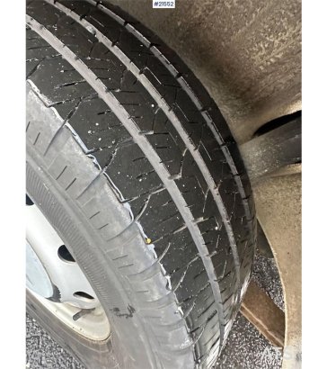 Renault Master lift truck w/ France Elevateur lift basket. Master lift truck w/ France Elevateur lift basket. 2009 2 image 42