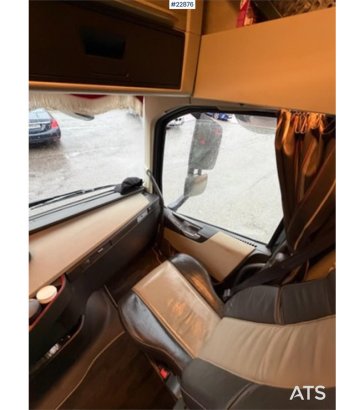 Volvo FH 6x2 tractor unit with ADR approval 590 2019 2 Tractor Units image 25