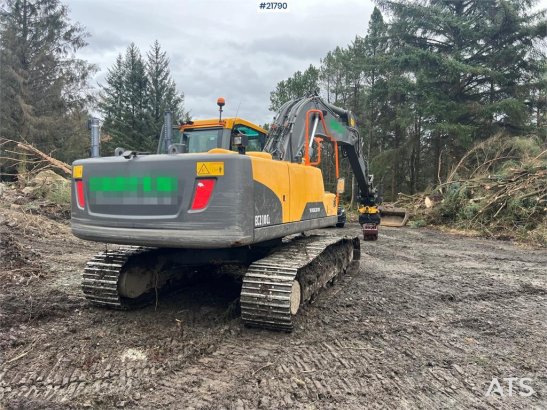 Volvo ec210cl excavator w/ rototilt, sanding bucket and ec210cl excavator w/ rototilt, sanding bucket and 2010 2 Crawler E...