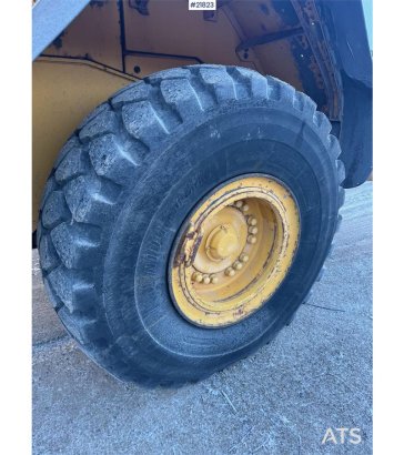 Volvo L110E Wheel Loader with Bucket WATCH VIDEO L110E Wheel Loader with Bucket WATCH VIDEO 2006 2 Wheel Loaders image 27