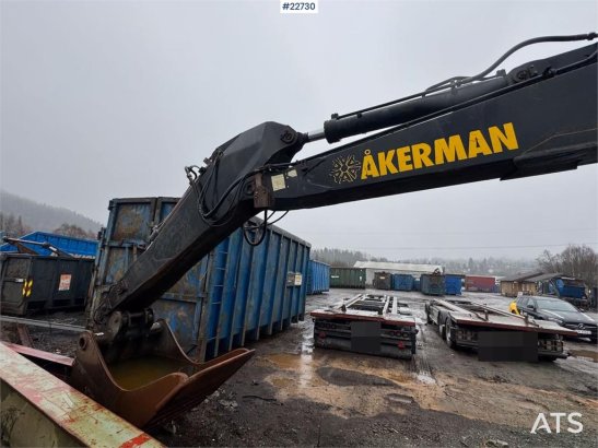 Åkerman H10B crawler excavator with digging bucket. H10B crawler excavator with digging bucket. 2 Crawler Excavators image 42