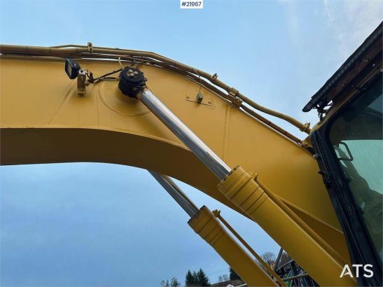 Komatsu PC240LC-8 crawler excavator with digging bucket PC240LC-8 crawler excavator with digging bucket 2007 2 Crawler Exc...