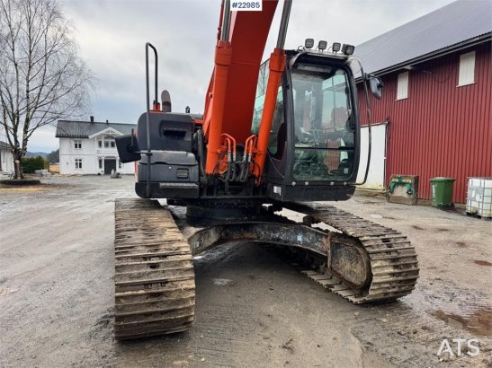 Hitachi ZX210LC-5B crawler excavator w/ tilt bucket – new ZX210LC-5B crawler excavator w/ tilt bucket – new 2013 2 Crawler...