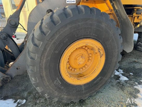 Volvo L110F wheel loader with bucket L110F wheel loader with bucket 2010 2 Wheel Loaders image 42