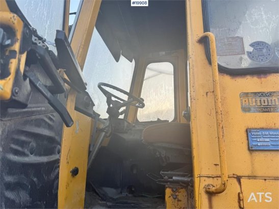 Volvo L90 Wheel Loader w/ Bucket L90 Wheel Loader w/ Bucket 1987 2 Wheel Loaders image 42