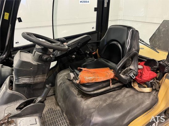 CAT DP30N DP30N 2005 2 Forklift image 42