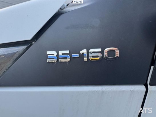 Iveco 35S16 Box truck w/ side door and lift 35S16 Box truck w/ side door and lift 2018 2 image 102
