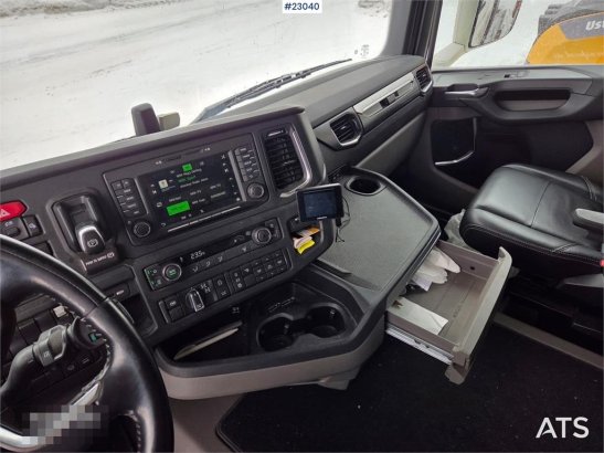 Scania R500 8x4 flatbed truck with 23 t/m Palfinger crane R500 8x4 flatbed truck with 23 t/m Palfinger crane 2021 2 Crane ...