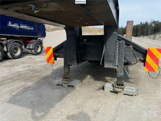 Vang SHSL 1111 Machine semi + hook frame with turntable VANG SHSL 1111 Machine semi + hook frame with turntable 1988 2 Low...
