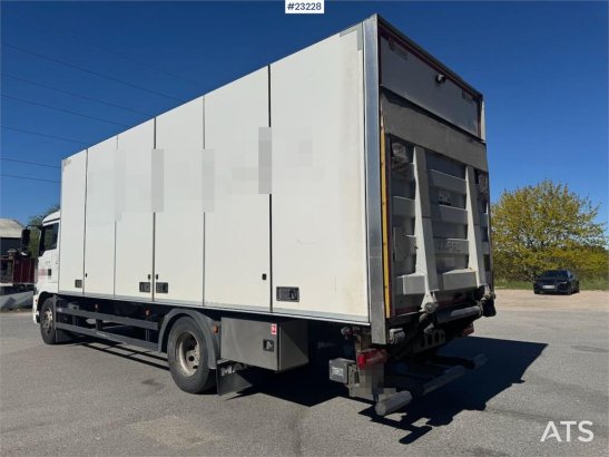 MAN TGM 18.290 4x2 Box Truck – 18 pallets – full side TGM 18.290 4x2 Box Truck – 18 pallets – full side 2020 2 image 12