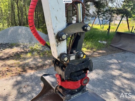 Bobcat E55Z Mini Excavator w/ Rototilt and 2 buckets. 260 E55Z Mini Excavator w/ Rototilt and 2 buckets. 260 2022 2 Crawle...
