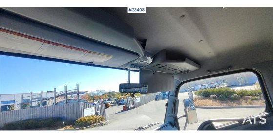 Mitsubishi Fuso Canter 4x2 flatbed truck for sale as a repair Fuso Canter 4x2 flatbed truck for sale as a repair 2019 2 im...