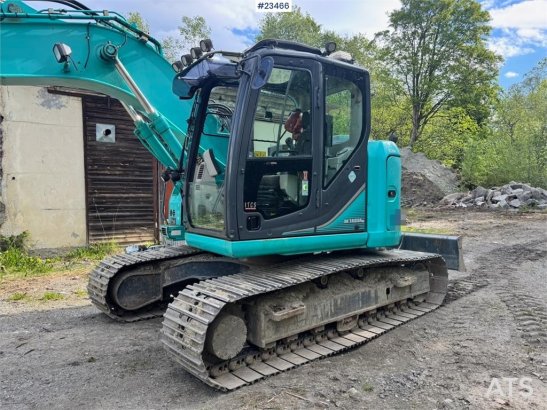 Kobelco SK140SRLC-3 crawler excavator with tiltrotator and SK140SRLC-3 crawler excavator with tiltrotator and 2015 2 Crawl...