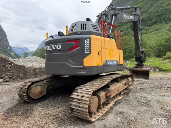 Volvo ECR355EL excavator with bucket, rototilt, and GPS ECR355EL excavator with bucket, rototilt, and GPS 2018 2 Crawler E...