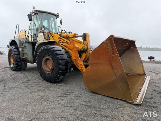 Liebherr L580 wheel loader with a gravel bucket, tooth buck L580 wheel loader with a gravel bucket, tooth buck 2006 2 Whee...
