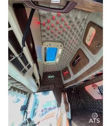 MAN TGX 28.510 6x2 Tractor Unit – Custom Interior TGX 28.510 6x2 Tractor Unit – Custom Interior 2022 2 Tractor Units image 12