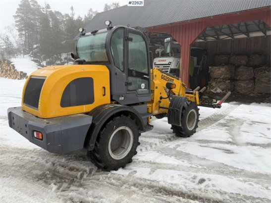 Günter Grossmann Ladowarka GG2500T telehandler with a bucket and l Günter Grossmann Ladowarka GG2500T telehandler with a b...