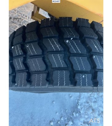 Powertrack L45 wheel loader w/ Flapwing bucket, bucket and pa Powertrack L45 wheel loader w/ Flapwing bucket, bucket and p...